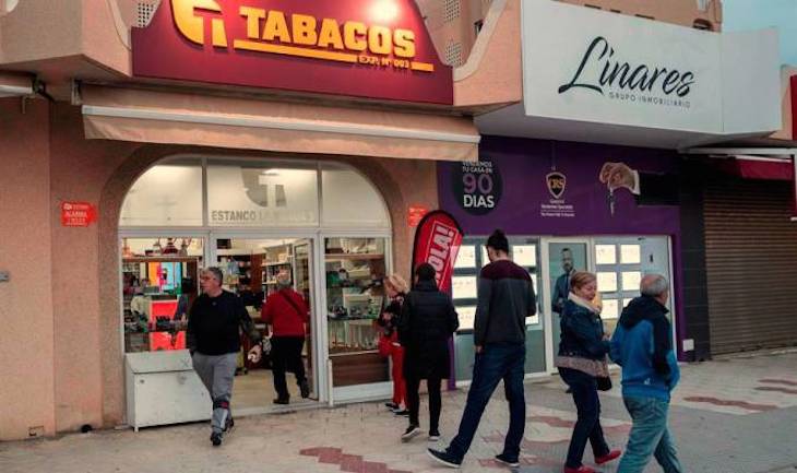 Nofumadores.org levanta oficialmente la ‘polémica’ sobre que los estancos permanezcan abiertos durante el estado de alarma