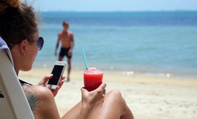 IMF Busines School ha analizado cuales son la 5 apps que mejor nos protegerán del sol este verano