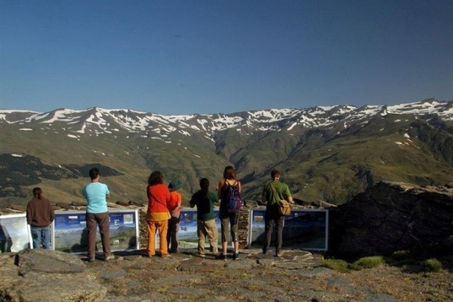 Nace un plataforma para frenar el centro de visitantes de la Hoya de la Mora (Sierra Nevada)
