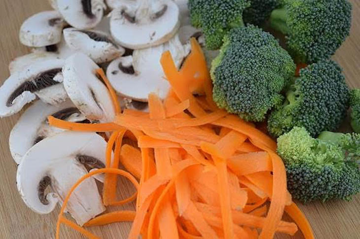 Ensalada cruda de brócoli