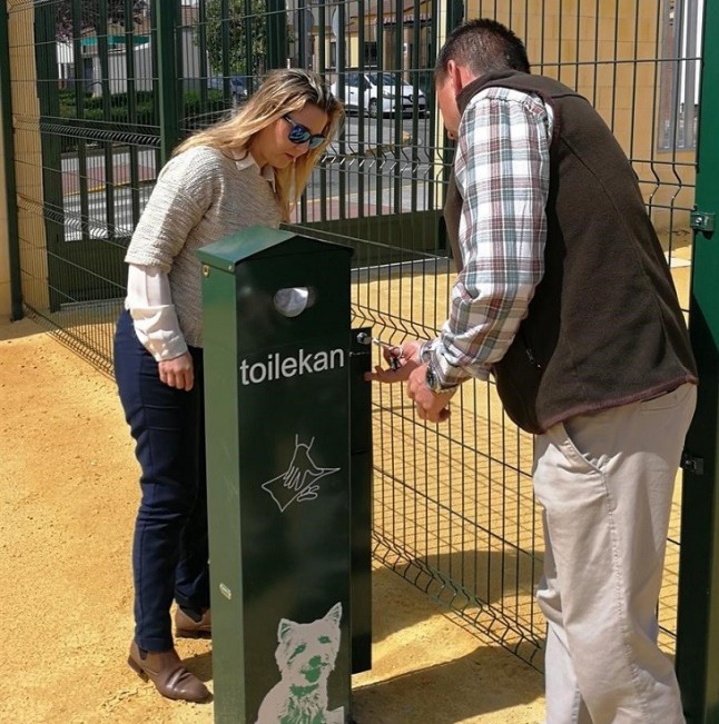 Alcalá de Guadaíra (Sevilla) inaugura un flamante parque de esparcimiento canino