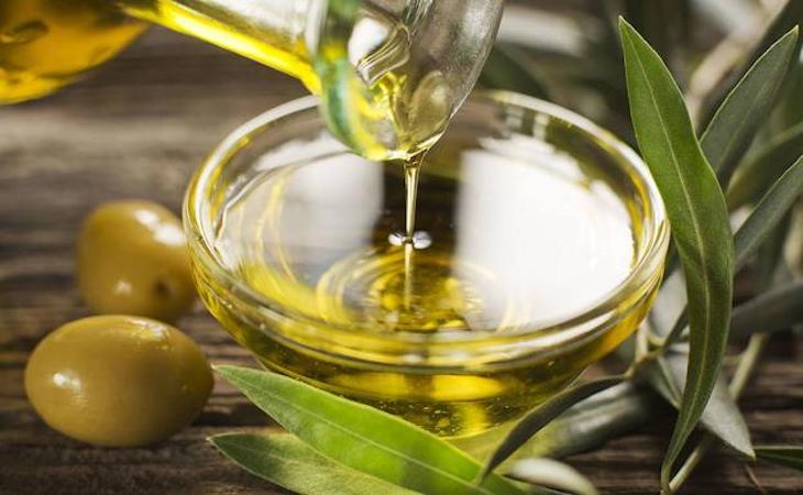 La campaña del olivar para aceite ecológico termina con unos precios un 30% por encima del convencional