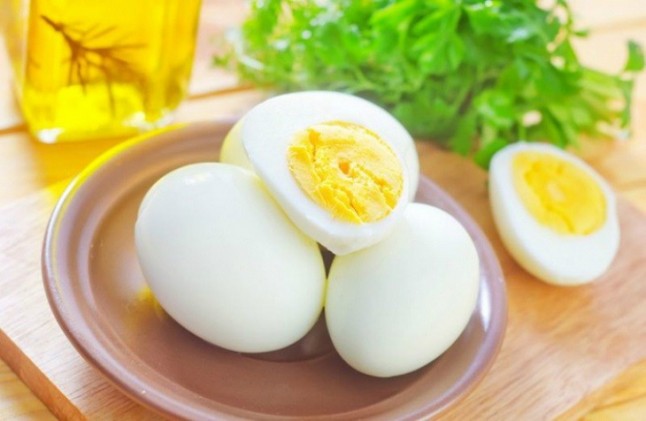 Puedes comer hasta una docena de huevos a la semana y que no afecte a tu salud cardiovascular