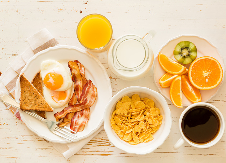 Desayuna como un rico y cena como un podre