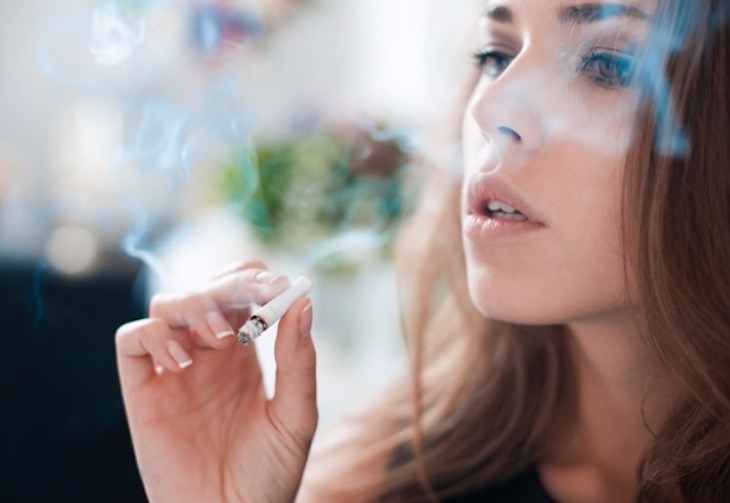 Fumar mata y al COVID-19 se lo pone más fácil