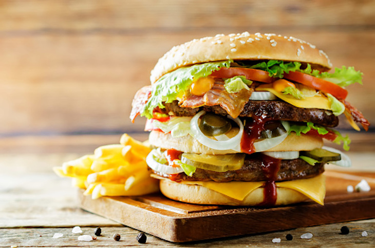 Hamburguesa o ensalada