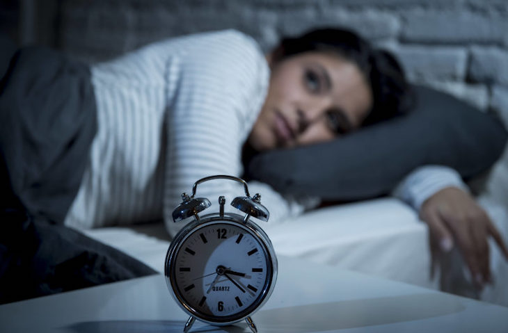 Si no regulas tus horas de sueño el mal humor y depresión son la consecuencia