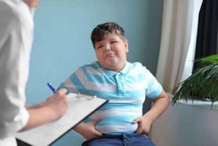 La TV es tóxica y promueve una alimentación atrofiada y obesógena