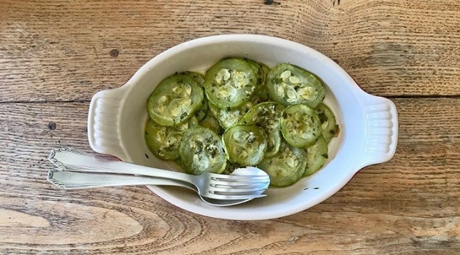 Rodajas de calabacín al ajillo