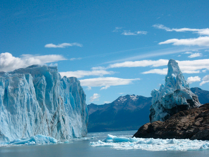 Tecnología verde en un radar aerotransportado revela agua subterránea bajo un glaciar