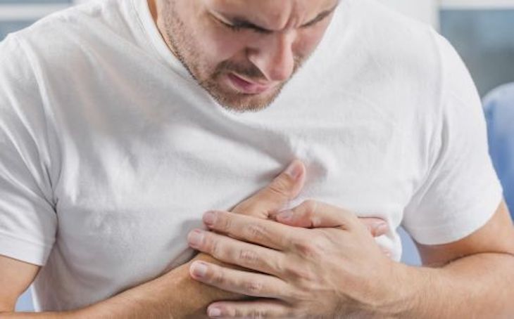 La  mayoría de las personas ancianas padecen enfermedades cardiorrespiratorias