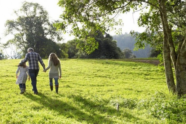 La enorme importancia de tener un espacio verde cerca de tu hogar para la salud de tu hijos
