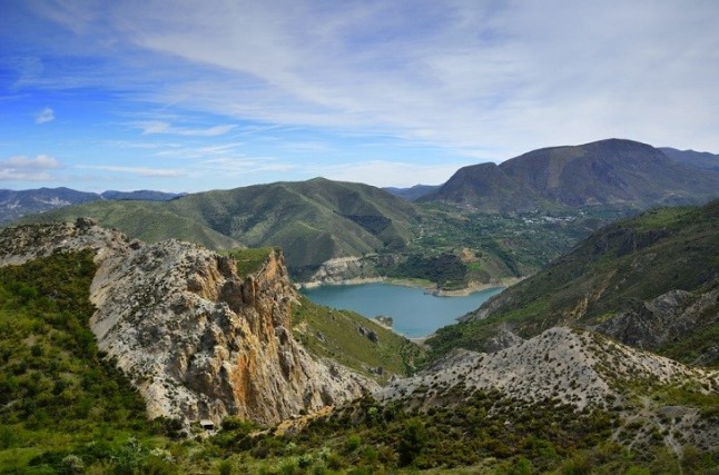 Cinco empresas del Parque de Sierra Nevada de Almería firman convenios a favor del turismo sostenible