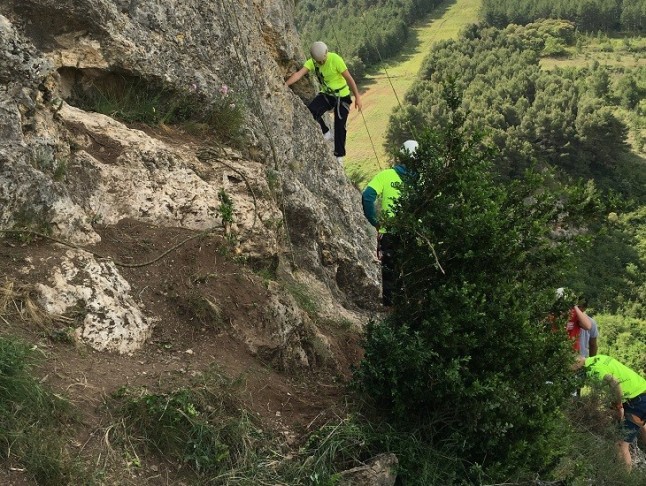 Más de 200 personas han participado en la IV Jornada de Montaña y Escalada en Nalda