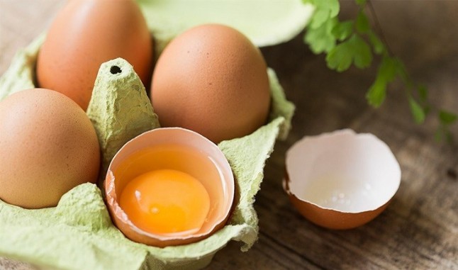 Para tener unos pulmones saludables toma frutos secos y huevos