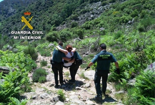 Rescatan en la sierra de Guijo de Santa Bárbara a dos senderistas accidentadas