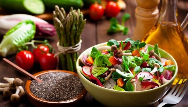 En el ‘restaurante’ no te olvides de incluir opciones saludables para facilitar la dieta