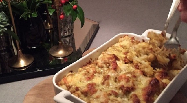 Coliflor con curry y coco gratinada