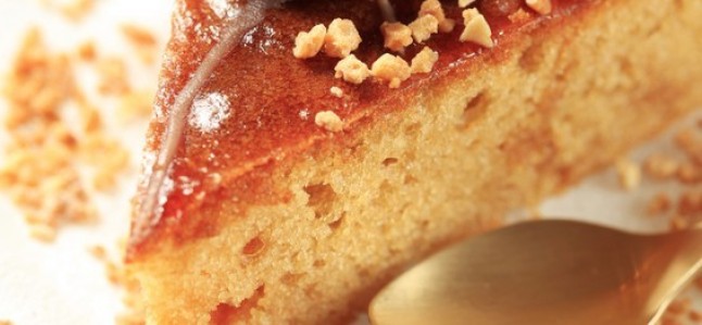 Pastel de nueces con crema para celiacos