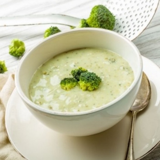 Crema de coliflor con setas japonesas