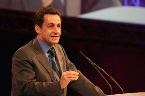 Francia pondrá en marcha un programa piloto para estudiar la viabilidad del coche eléctrico