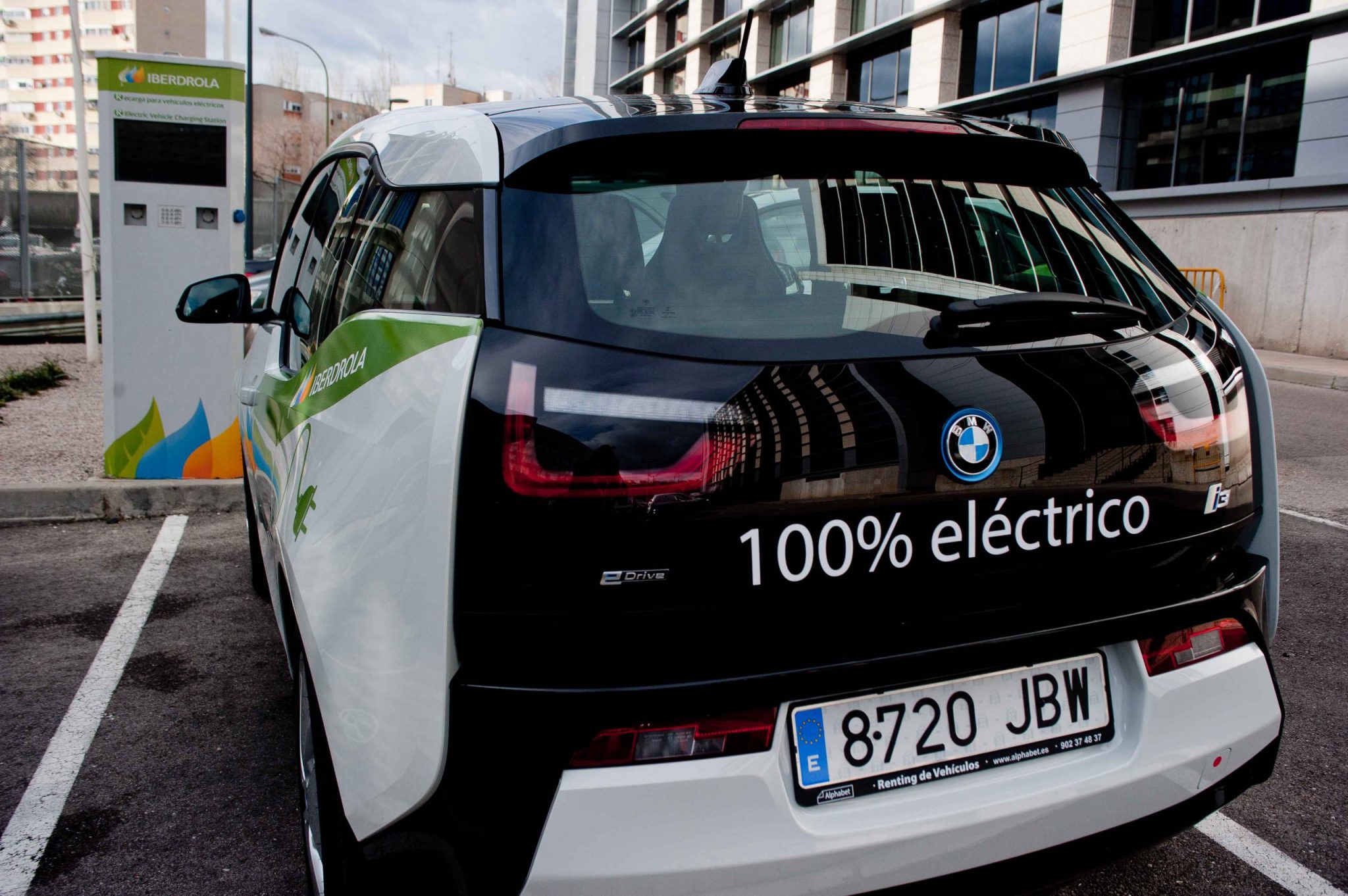 IBERDROLA y BMW lanzan un servicio de ‘car sharing’ eléctrico corporativo