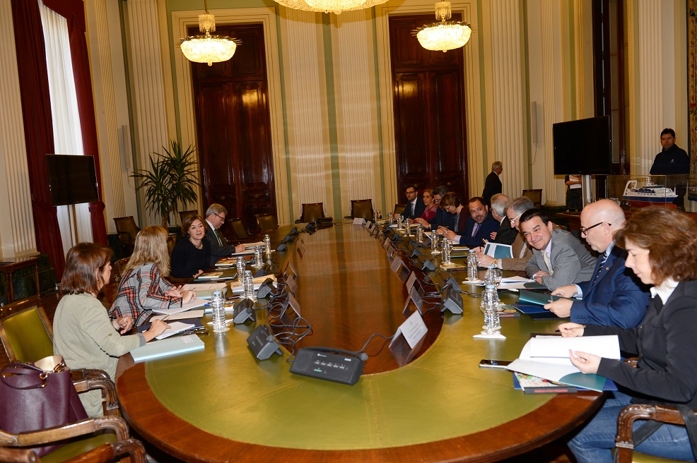 El Grupo de Trabajo Español de la Dieta Mediterránea promoverá los productos asociados a ese modelo alimentario