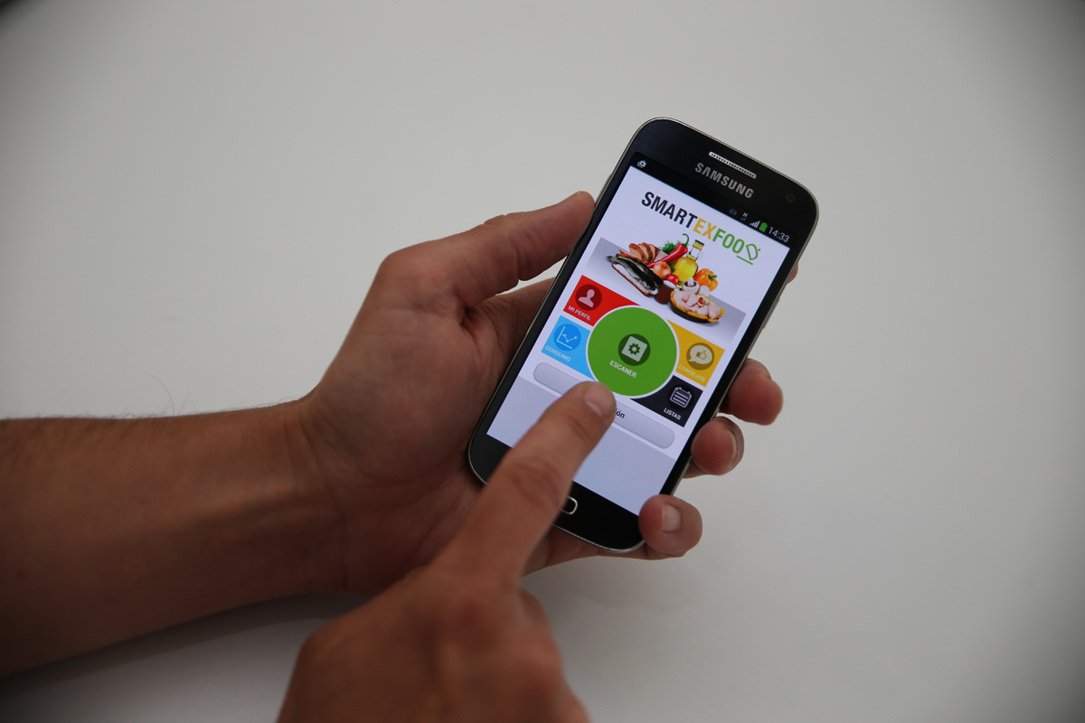 Desarrollan una app experimental que ayuda al consumidor a hacer la compra de manera más saludable