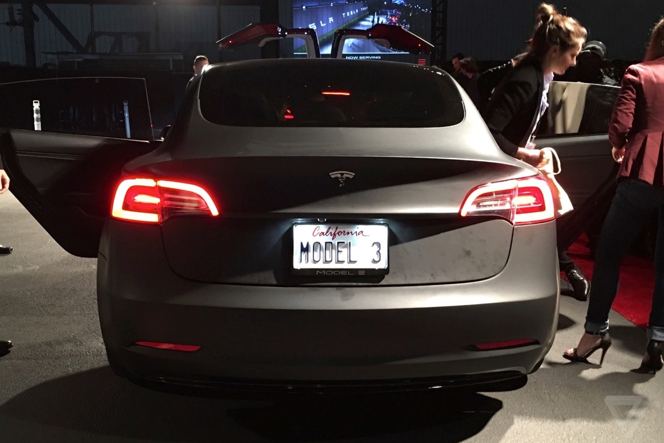Esto es lo que querías saber del innovador Model 3 de Tesla