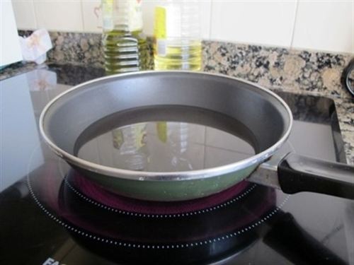 La UPV/EHU detecta que el aceite recalentado podría causar enfermedades como cáncer