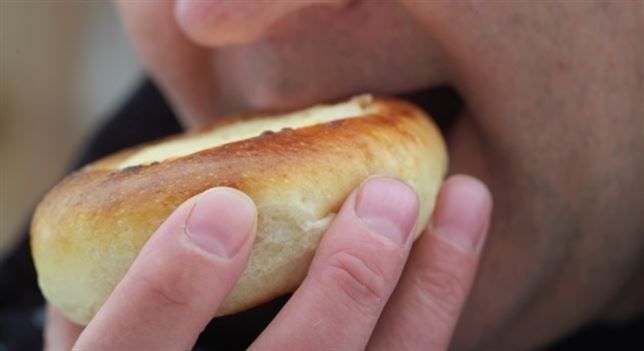 Los 5 alimentos que empeoran tu piel