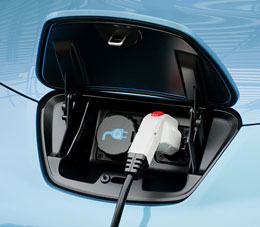 Extremadura quiere tener 5.000 vehículos eléctricos o híbridos enchufables en 2015