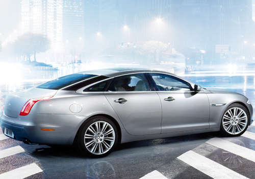 Jaguar muestra el nuevo XJ en el Salón de Madrid