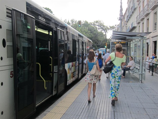 Bombardier y Endesa pujan por instalar en Madrid el primer bus eléctrico por inducción