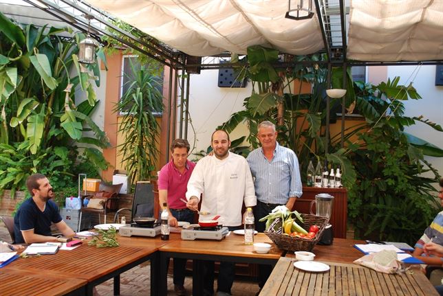 Del aceite de oliva que huele a aceite o aceitunas ‘no te fies’