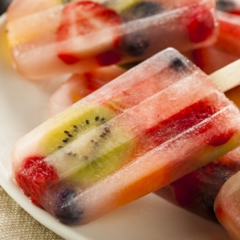 Recetas Ecológicas: Polos de ensalada de frutas y tahin