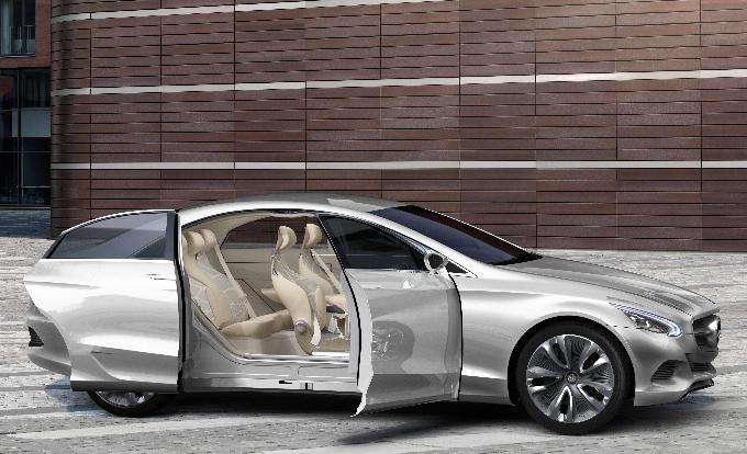 Mercedes-Benz en el Salón Internacional del Automóvil Ecológico de Madrid 2010