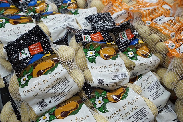 Cada español consume al año 30 kilos de patata y le dedica el 1