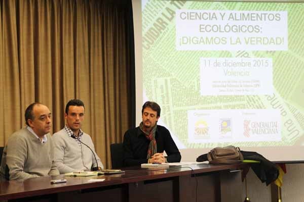 Los ‘lobbies’ agroalimentarios disparan por tierra