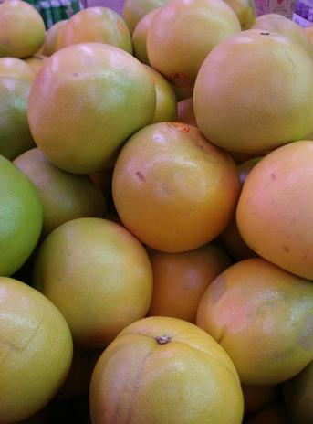Los españoles asocian el consumo de pomelo con dietas de adelgazamiento