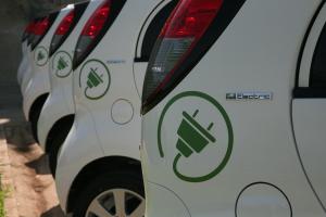 Andalucía crea una red de municipios por la movilidad eléctrica