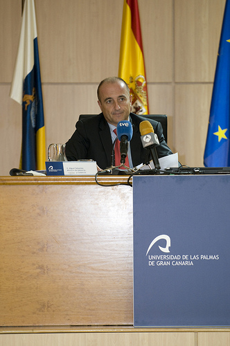 Sebastián inaugura el Salón del Automóvil con mayor presencia de vehículos eléctricos de España