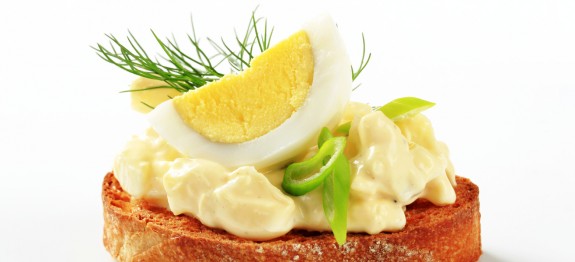 Recetas Ecológicas: Tostada de huevos con salsa de mostaza