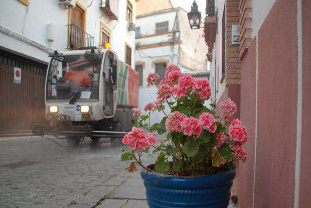 Córdoba. Sadeco adquirirá maquinaria eléctrica para limpieza viaria dentro de su plan de renovación de flota