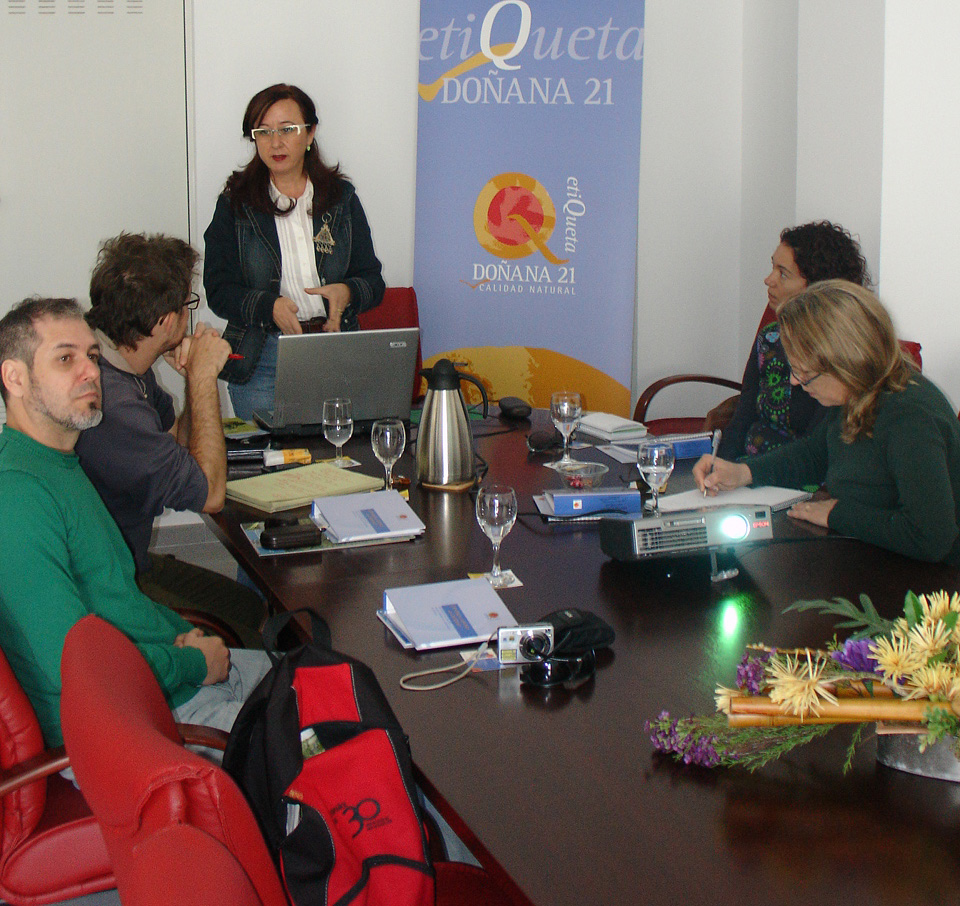 Doñana 21 difunde sus experiencias sostenibles en desarrollo del territorio con la etiqueta Doñana 21 y el arroz ecológico