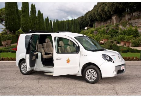 Renault ha entregado a Su Santidad Benedicto XVI un vehículo 100% eléctrico