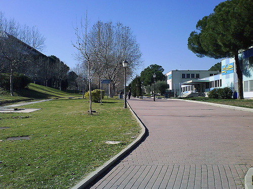 Los campus de la UAM y la UAH habilitan circuitos de bicicletas eléctricas para fomentar el transporte ecológico