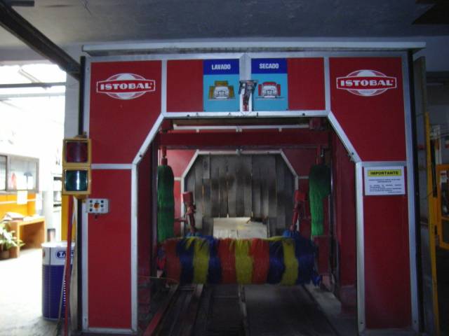 Primer lavadero ecológico de coches