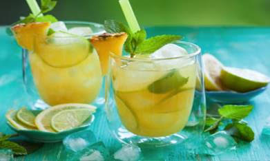 Recetas Ecológicas: Zumo de piña con agua alcalina