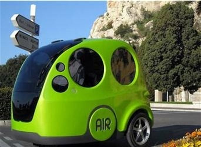 Un coche con aire comprimido alcanza los 70 Kms/hora